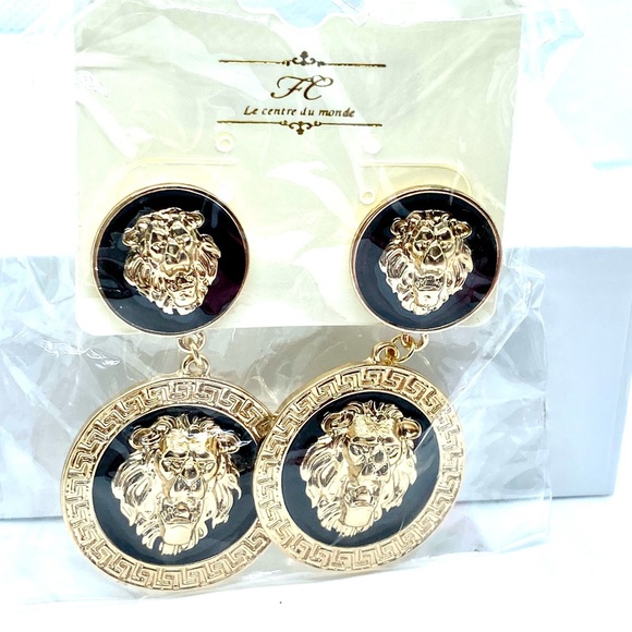 1 Left! ~ Lion Medallion Earrings 🦁 - Picture 2 of 3